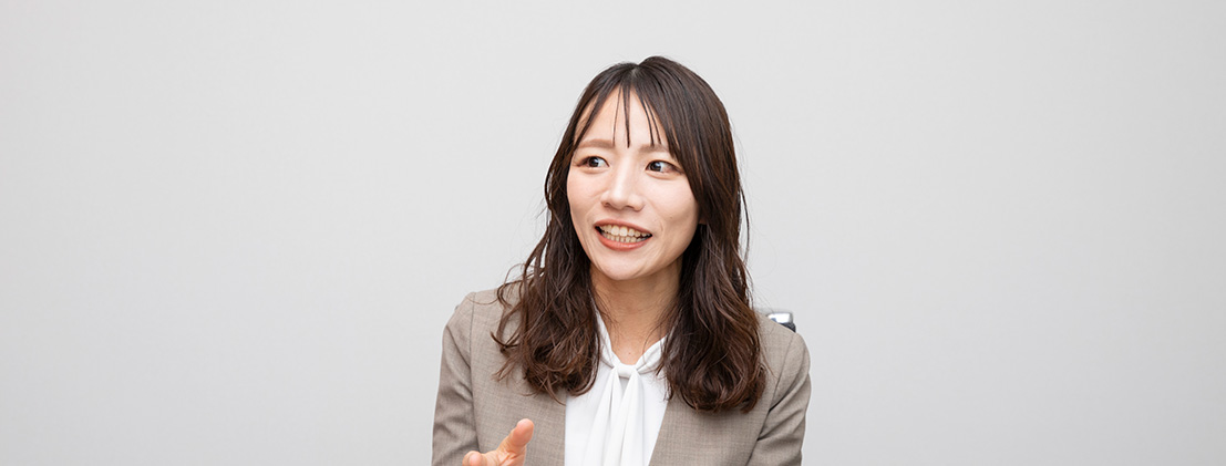 インタビューに答える 医薬横浜支店 MR W.Hayashida
